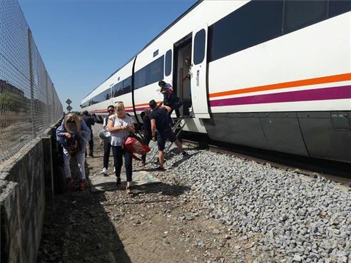 62 viajantes, ‘puxados’ após outra parada do trem ao passar pela Extremadura (EL PERIÓDICO EXTREMADURA.COM)
