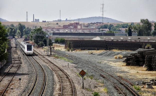 «Atrasei-me um dia de trabalho devido ao atraso de um trem da Extremadura» (HOY.ES)