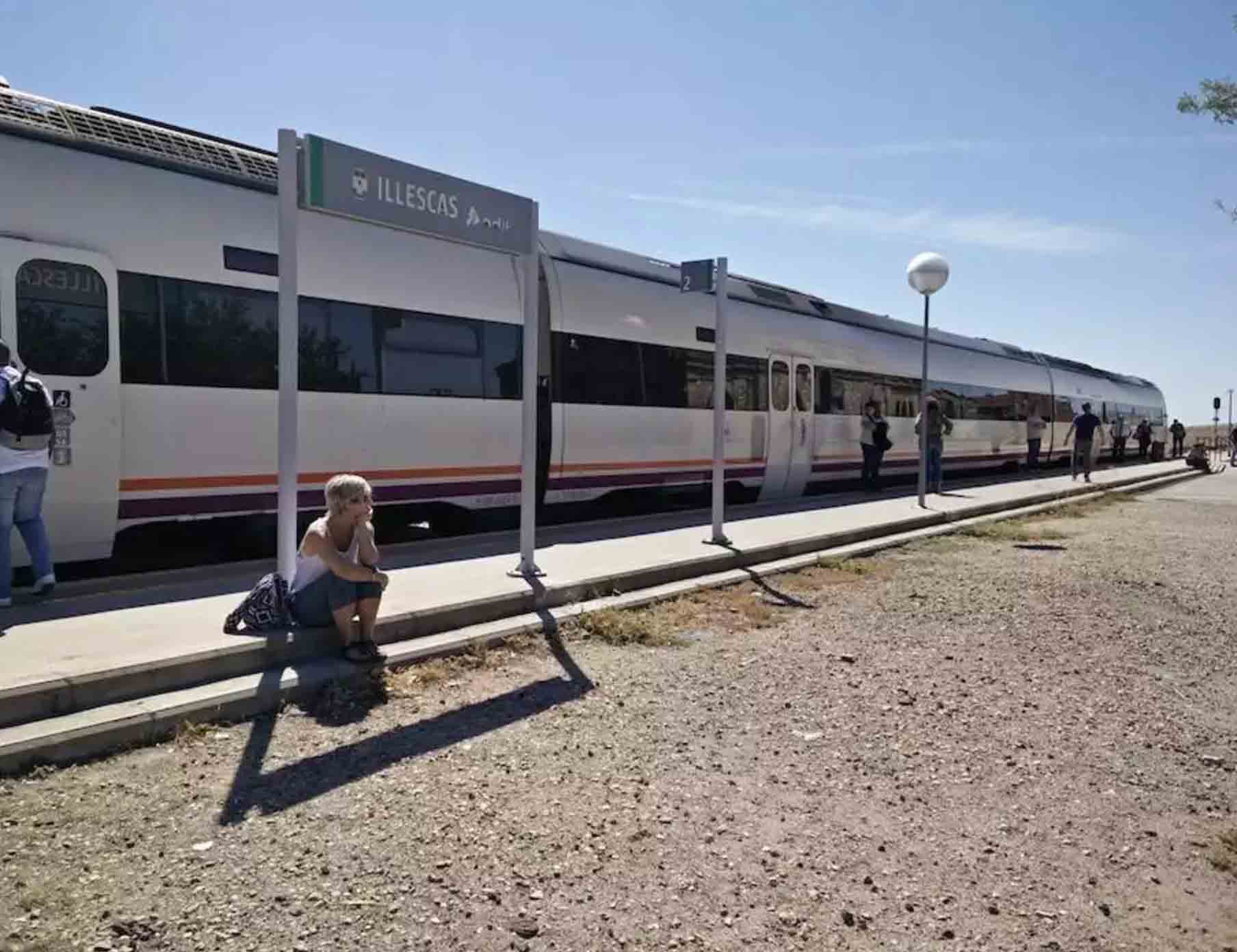 Tercera avería de un tren procedente de Madrid en menos de 24 horas (HOY.ES)